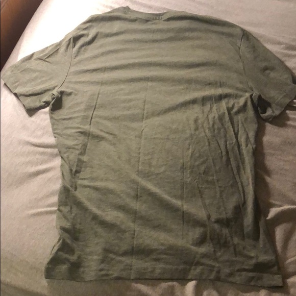 H&M green shirt - Picture 2 of 3